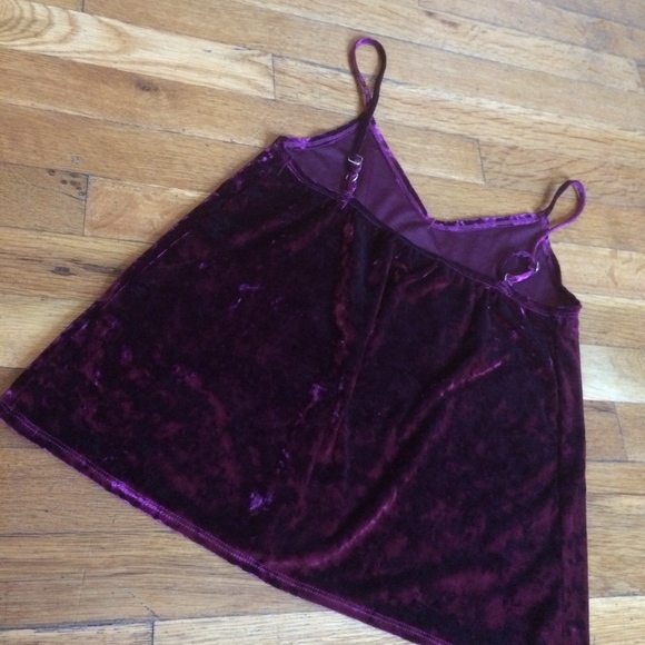 Hollister Purple Crushed Velvet Tank Top - Picture 4 of 6